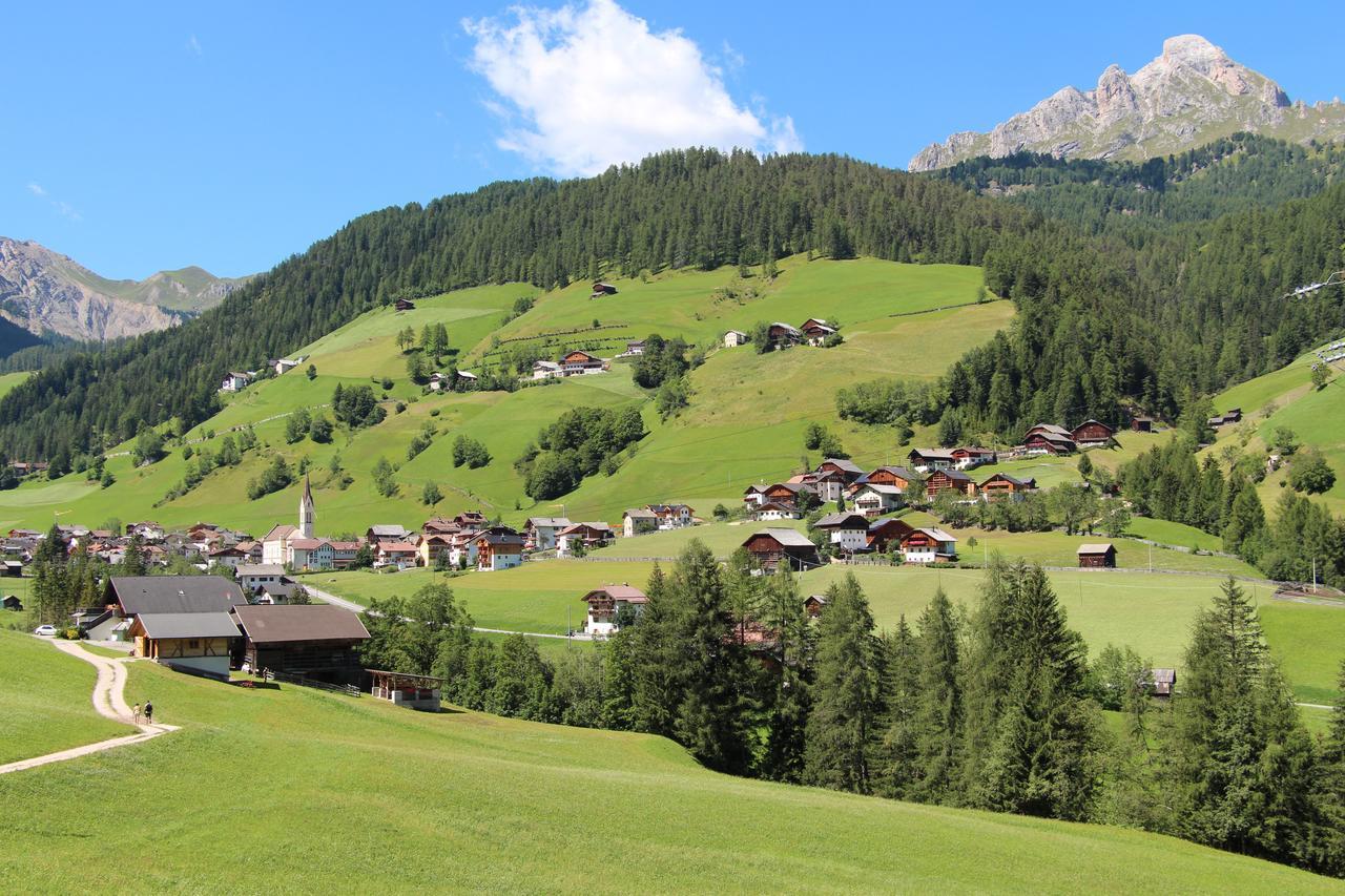Appartamenti Ciasa Linda San Martino in Badia Kültér fotó